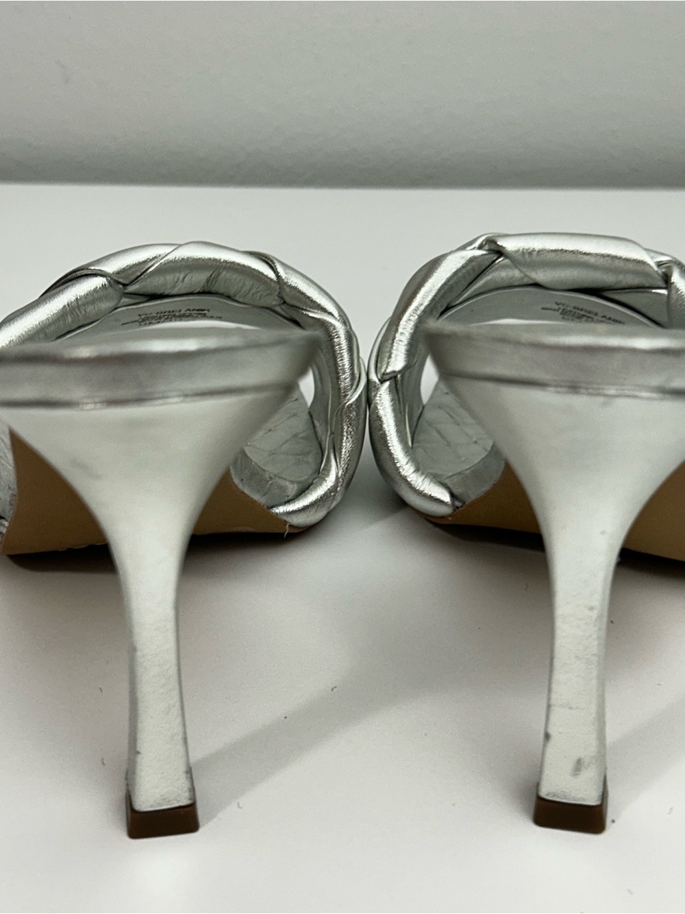 Vince Camuto Brelaune Silver Leather Braided Stiletto Slide Mules Size 9 - Picture 15 of 16